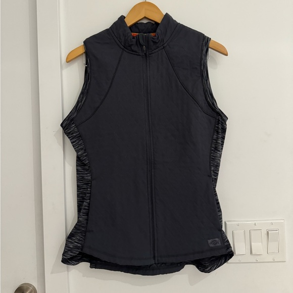 Dickies quilted scrub vest - Picture 3 of 4